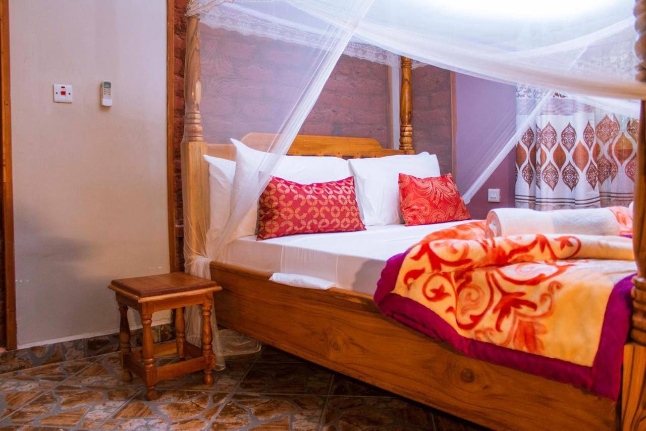 Mantis Lodge & Camping Site Morogoro Екстер'єр фото