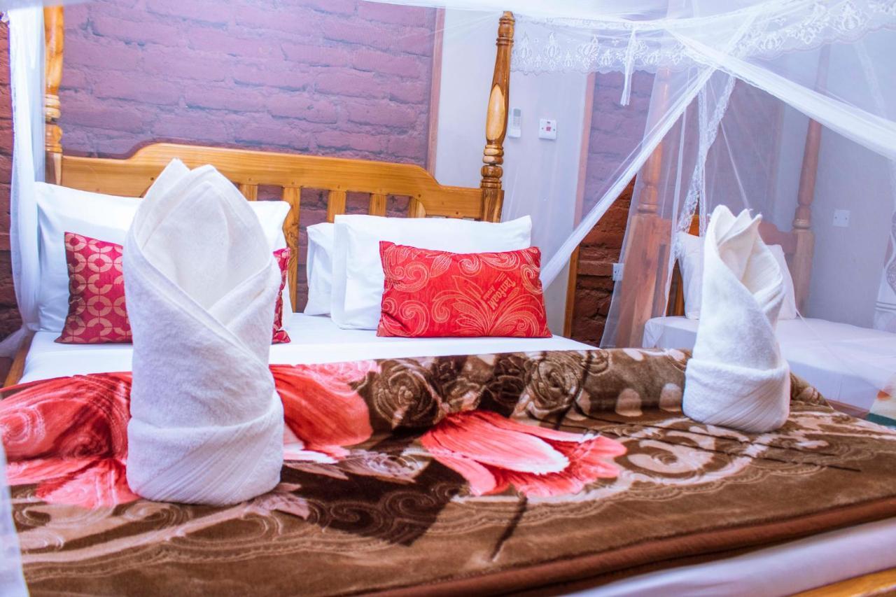 Mantis Lodge & Camping Site Morogoro Екстер'єр фото